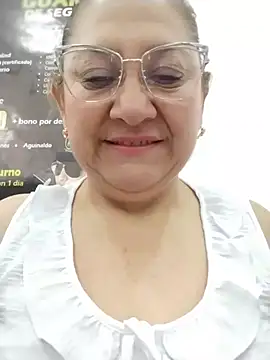 Snapshot of JULIETA_21- chatting on July 10, 2026, 2:06 pm JULIETA 21- online show from July 10, 2026, 2:06 pm