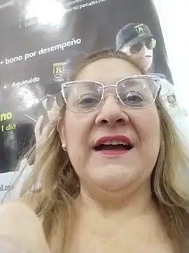 Snapshot of JULIETA_21- chatting on May 30, 2026, 2:01 pm JULIETA 21- online show from May 30, 2026, 2:01 pm