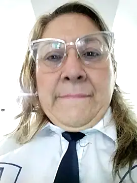 Snapshot of JULIETA_21- chatting on April 15, 2026, 1:26 pm JULIETA 21- online show from April 15, 2026, 1:26 pm