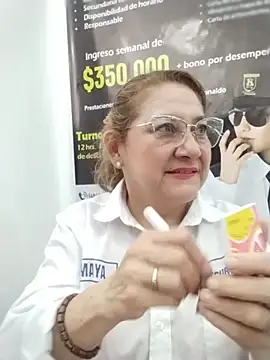Snapshot of JULIETA_21- chatting on May 15, 2026, 1:09 pm JULIETA 21- online show from May 15, 2026, 1:09 pm