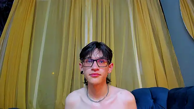 Snapshot of Jax_valentine chatting on February 17, 2026, 11:02 pm Jax valentine online show from February 17, 2026, 11:02 pm