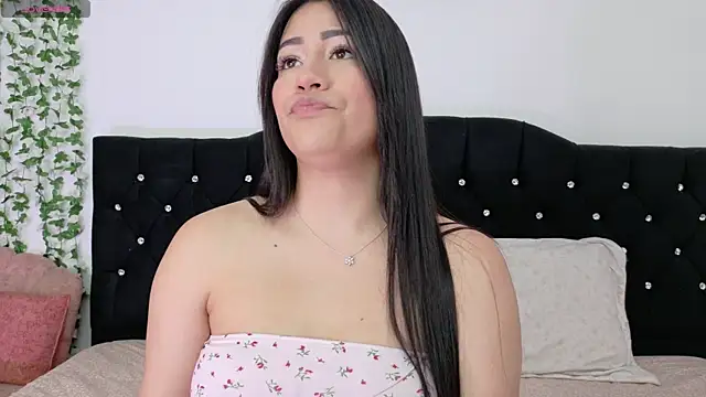 Sara kurttt online show from February 26, 2026, 2:28 pm