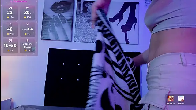 Zoe-yanin online show from February 23, 2026, 6:52 pm