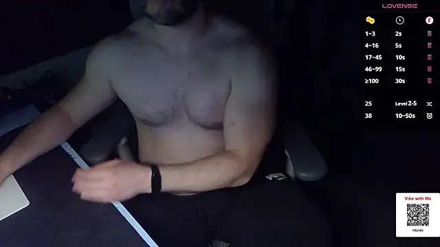 Snapshot of under_the_desk40 chatting on May 14, 2026, 12:24 pm under the desk40 online show from May 14, 2026, 12:24 pm