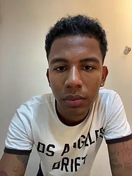 Snapshot of alexander_eros chatting on February 14, 2026, 1:06 am alexander eros online show from February 14, 2026, 1:06 am