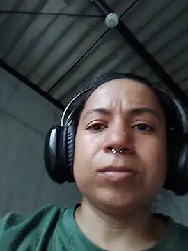 Snapshot of chiarafustox chatting on April 2, 2026, 5:52 pm chiarafustox online show from April 2, 2026, 5:52 pm