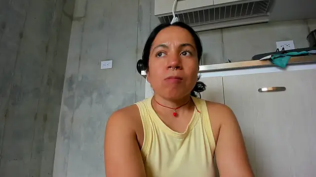 Snapshot of chiarafustox chatting on March 24, 2026, 9:37 pm chiarafustox online show from March 24, 2026, 9:37 pm