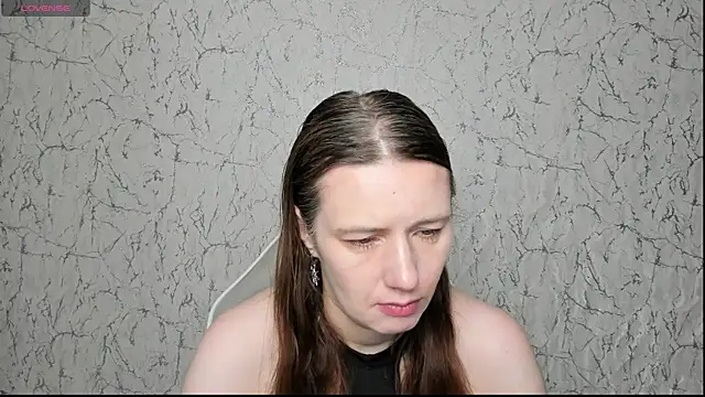 Snapshot of Kathrine_Meyer chatting on May 29, 2026, 2:17 am Kathrine Meyer online show from May 29, 2026, 2:17 am