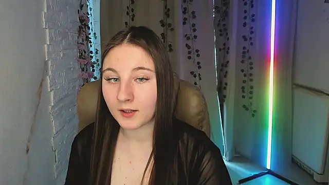 EvaxCharm online show from February 20, 2026, 6:26 am