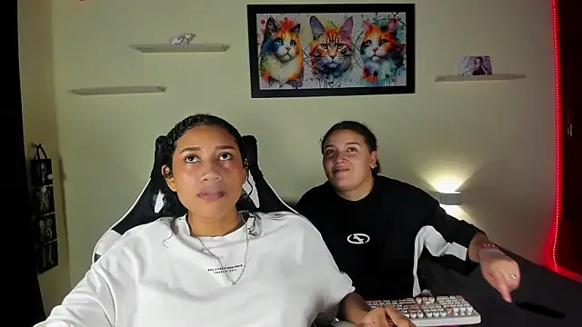 Snapshot of meredit_cris23 chatting on March 4, 2026, 5:15 am meredit cris23 online show from March 4, 2026, 5:15 am