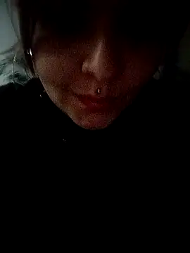 Andreahot34 online show from May 1, 2026, 1:32 am