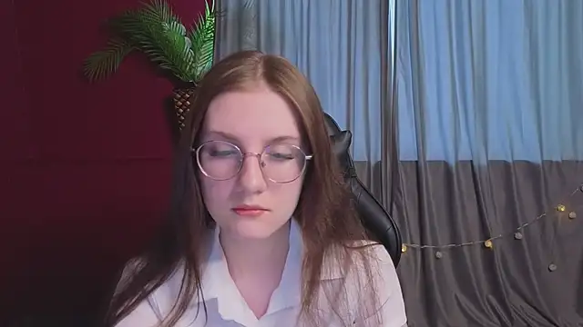 Snapshot of VixenLight chatting on February 24, 2026, 2:34 am VixenLight online show from February 24, 2026, 2:34 am