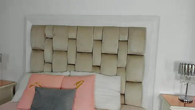 sweets one online show from March 30, 2026, 3:19 am