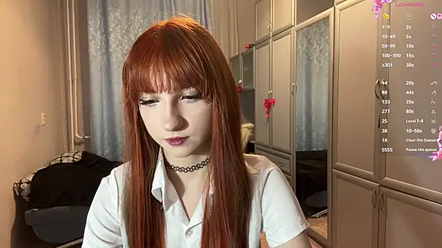 Snapshot of UrBabeLuna chatting on April 9, 2026, 4:02 pm UrBabeLuna online show from April 9, 2026, 4:02 pm