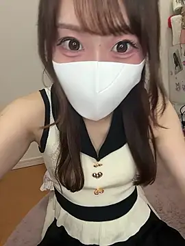 Snapshot of momo_mm chatting on June 28, 2026, 3:02 am momo mm online show from June 28, 2026, 3:02 am