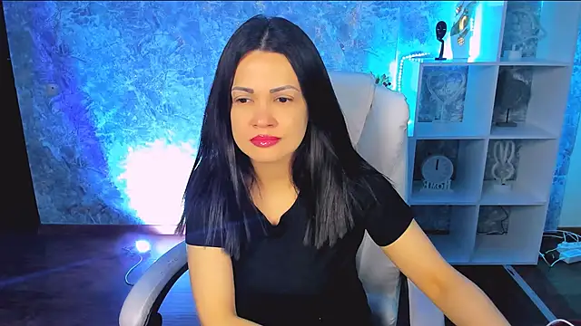 Snapshot of karolina_robinson chatting on April 25, 2026, 11:57 am karolina robinson online show from April 25, 2026, 11:57 am