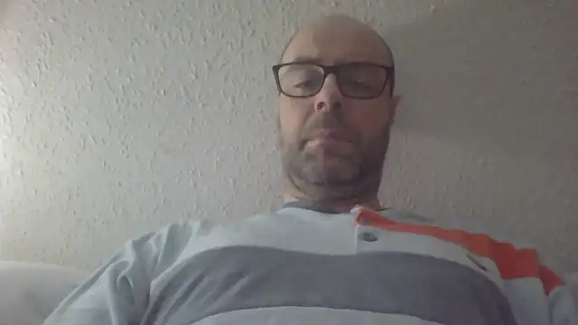 Snapshot of AlexRue chatting on March 21, 2026, 12:23 am AlexRue online show from March 21, 2026, 12:23 am
