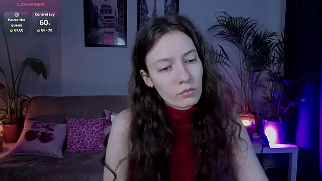 VioletaBloom online show from February 14, 2026, 7:08 am