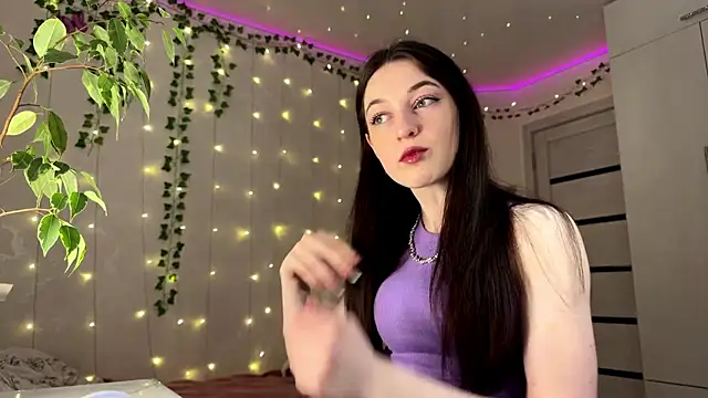 Snapshot of DianneBarke chatting on February 24, 2026, 2:07 pm DianneBarke online show from February 24, 2026, 2:07 pm