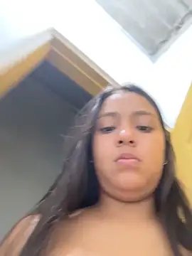 Snapshot of Baby_morena12 chatting on April 15, 2026, 4:29 am Baby morena12 online show from April 15, 2026, 4:29 am