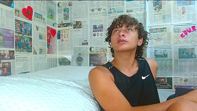 Snapshot of arielnoir6958 chatting on February 18, 2026, 8:27 pm arielnoir6958 online show from February 18, 2026, 8:27 pm