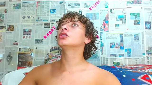 Snapshot of arielnoir6958 chatting on February 24, 2026, 10:32 pm arielnoir6958 online show from February 24, 2026, 10:32 pm