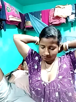 Snapshot of Your_deshibhabi25years chatting on March 28, 2026, 8:48 am Your deshibhabi25years online show from March 28, 2026, 8:48 am