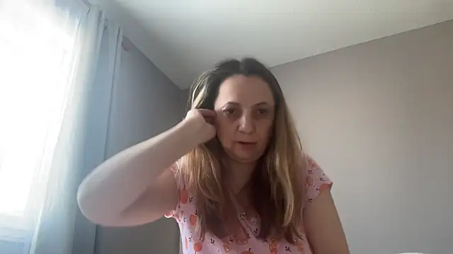 Snapshot of ShyFlameLive chatting on February 19, 2026, 3:31 pm ShyFlameLive online show from February 19, 2026, 3:31 pm