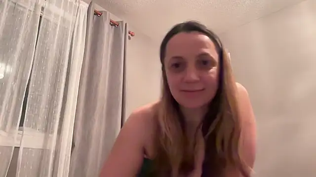 Snapshot of ShyFlameLive chatting on February 11, 2026, 12:32 am ShyFlameLive online show from February 11, 2026, 12:32 am