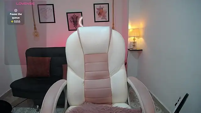 Snapshot of adhara_11 chatting on February 13, 2026, 10:32 pm adhara 11 online show from February 13, 2026, 10:32 pm