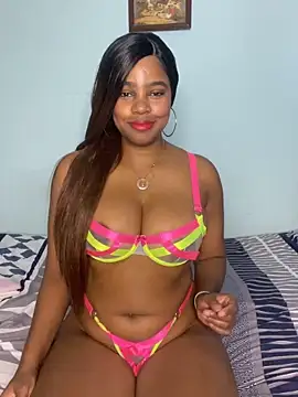 LUCIA-FERRERO online show from February 7, 2026, 3:20 pm