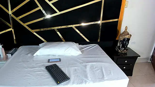 AngieLafourcade online show from February 22, 2026, 1:13 pm