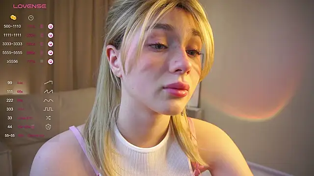 Snapshot of Nani_Funny chatting on February 21, 2026, 12:23 am Nani Funny online show from February 21, 2026, 12:23 am