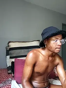 Riaanxxx online show from March 7, 2026, 12:43 pm