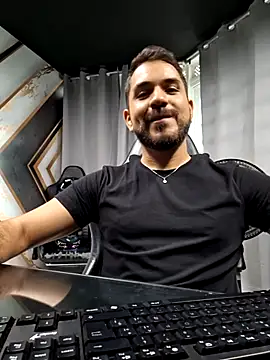 Snapshot of noa_desire chatting on February 22, 2026, 10:11 pm noa desire online show from February 22, 2026, 10:11 pm