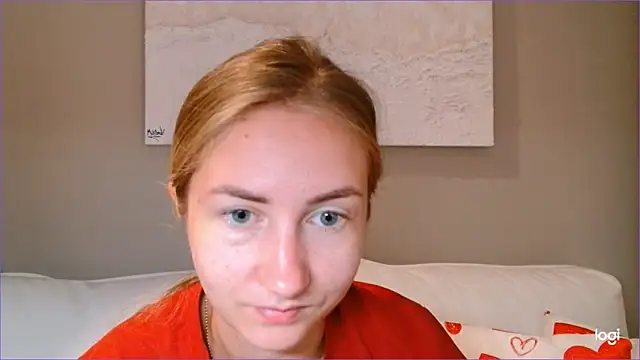 BluueSilk online show from October 15, 2025, 6:44 am