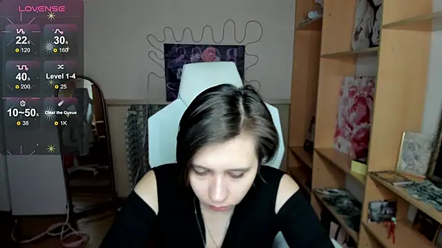 Snapshot of Scarlet_Sirenn chatting on February 25, 2026, 5:18 am Scarlet Sirenn online show from February 25, 2026, 5:18 am