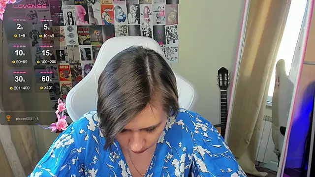 Snapshot of Scarlet_Sirenn chatting on February 19, 2026, 10:23 am Scarlet Sirenn online show from February 19, 2026, 10:23 am