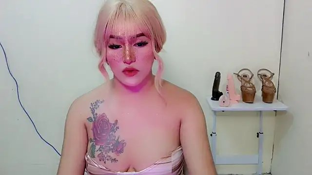 ChloeAsian online show from May 5, 2026, 1:47 pm
