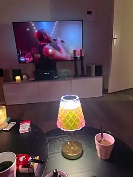 Snapshot of hottogetherNL chatting on March 1, 2026, 9:15 pm hottogetherNL online show from March 1, 2026, 9:15 pm