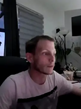 Snapshot of Jungspund25- chatting on May 21, 2026, 7:55 pm Jungspund25- online show from May 21, 2026, 7:55 pm