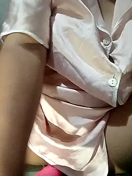 Snapshot of NANA_x007 chatting on February 8, 2026, 7:44 pm NANA x007 online show from February 8, 2026, 7:44 pm