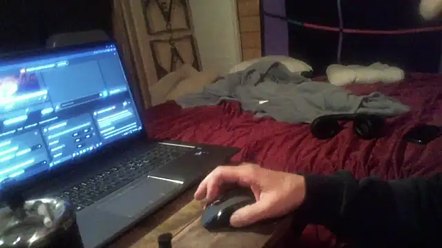 Snapshot of 2_4_YOU chatting on March 22, 2026, 8:21 pm 2 4 YOU online show from March 22, 2026, 8:21 pm