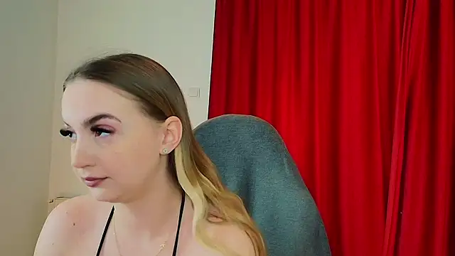 Angel-Kisss online show from February 18, 2026, 5:05 am