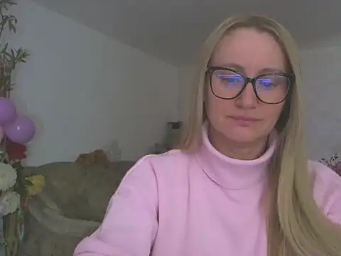 Nataly Rosy online show from February 18, 2026, 8:33 am