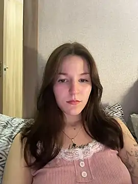 OliaLav online show from February 10, 2026, 8:08 pm