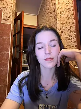 OliaLav online show from February 19, 2026, 7:33 pm