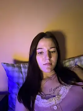 OliaLav online show from February 23, 2026, 8:09 pm