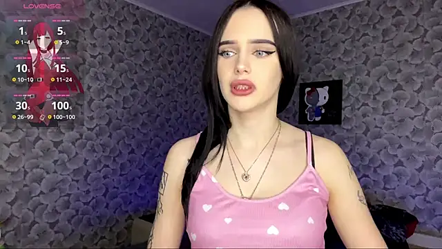 IeshaOsorio online show from April 11, 2026, 6:54 am