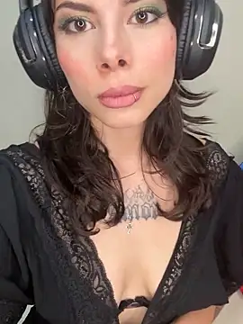 Snapshot of Isalove99 chatting on February 21, 2026, 12:23 am Isalove99 online show from February 21, 2026, 12:23 am